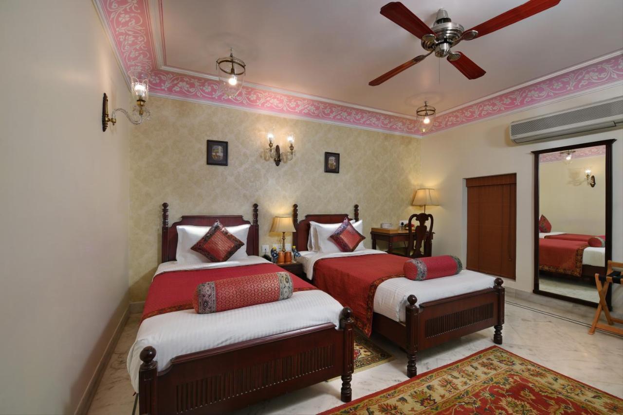 Brijrama Palace, Varanasi - By The Ganges מראה חיצוני תמונה
