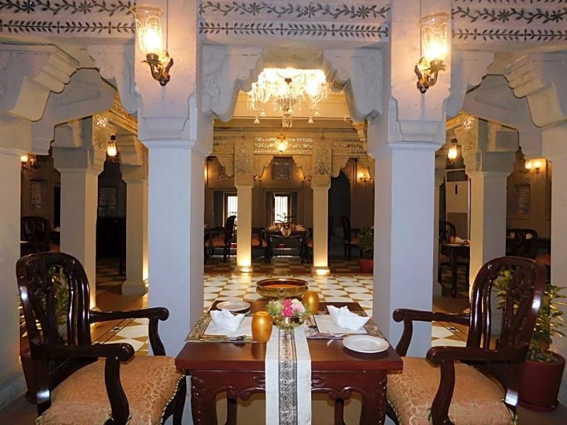 Brijrama Palace, Varanasi - By The Ganges מראה חיצוני תמונה