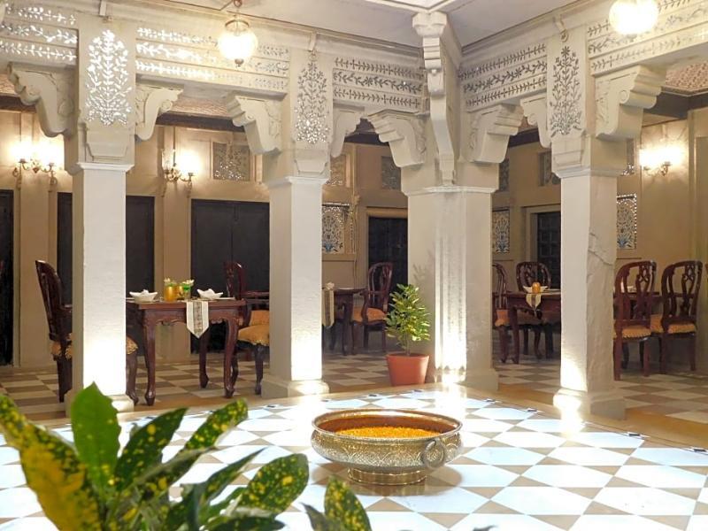Brijrama Palace, Varanasi - By The Ganges מראה חיצוני תמונה
