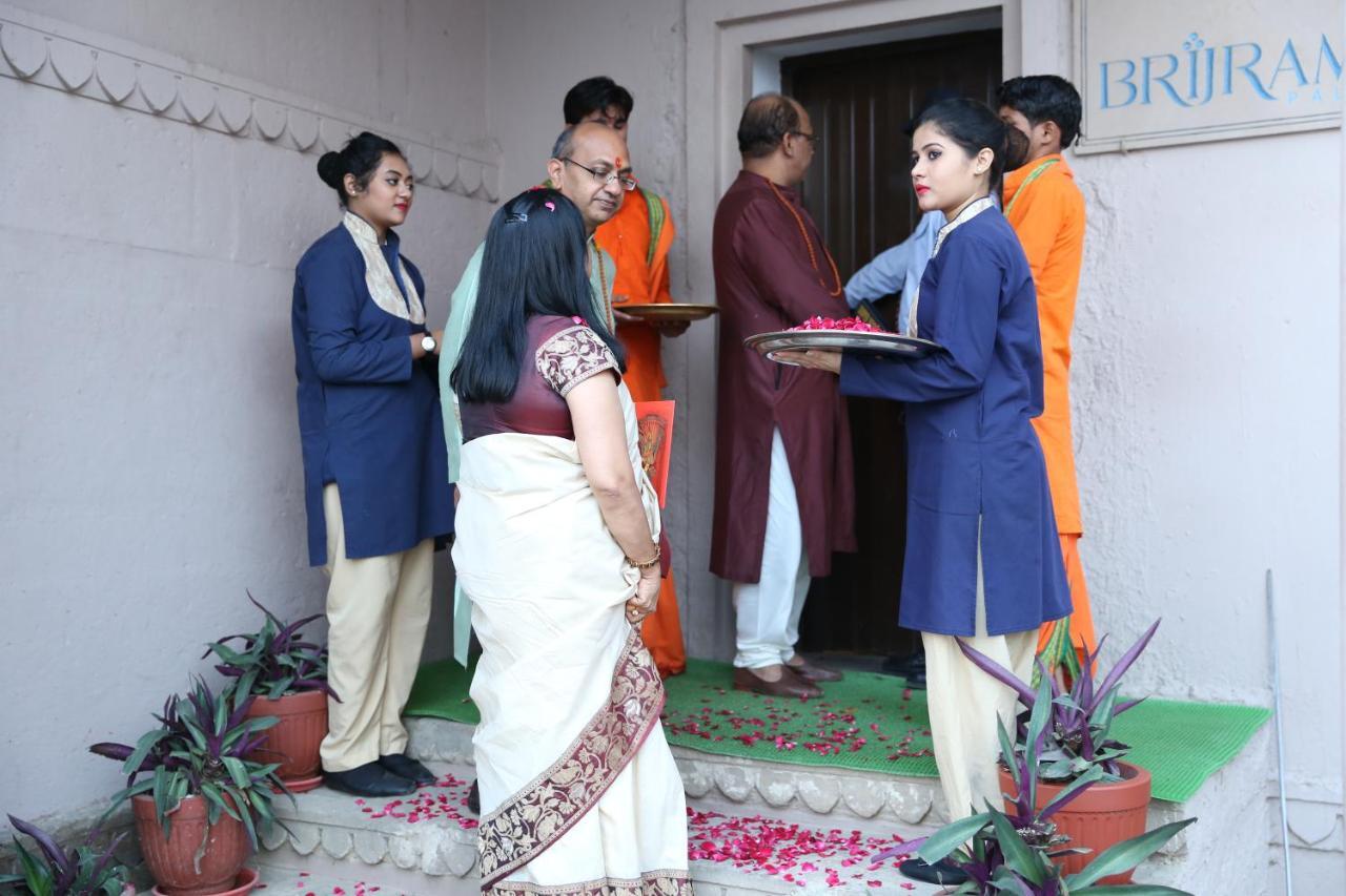 Brijrama Palace, Varanasi - By The Ganges מראה חיצוני תמונה